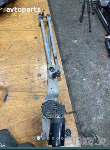 Ford focus 2002година хечбег Мотори чистачки, снимка 3 - Части - 40376927