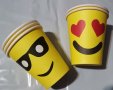 Еможи Emoji емотикони смайли 10 бр картонени чаши парти рожден ден, снимка 1 - Чаши - 29234947