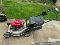 Стартерна Бензинова самоходна Мулчираща косачка HONDA , снимка 2