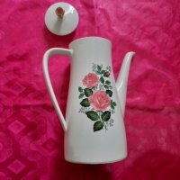 Чайник с красиви рози-порцелан-"Bavaria"-1.500мл. Маркирана за произход.  , снимка 4 - Аксесоари за кухня - 34175153