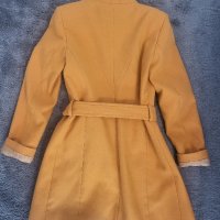 Вталено палто Andrews / Палто размер 44, снимка 2 - Палта, манта - 42688775