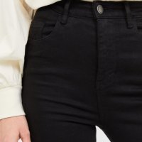 дамски черни дънки със странични джобове и висока талия, снимка 2 - Дънки - 29780140