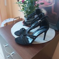 Дамски обувки като нови, снимка 8 - Дамски обувки на ток - 42763700