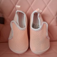 Обувки за бебе+2бр.биберони, снимка 2 - Бебешки обувки - 42904855