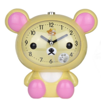 Детски настолен часовник със светлина и функция за будилник с батерии Мече, 15 х 16 см, снимка 2 - Детски - 44743383