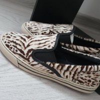 Бразилски обувки с естествен косъм тип Slip on 35 номер, снимка 5 - Маратонки - 34913752