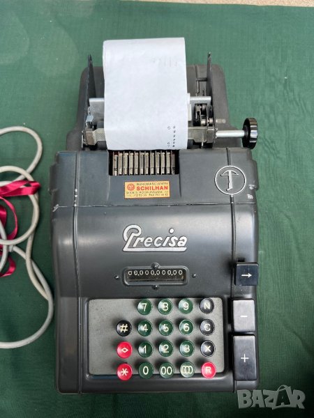 Продавам стара австрииска сметачна машина , снимка 1