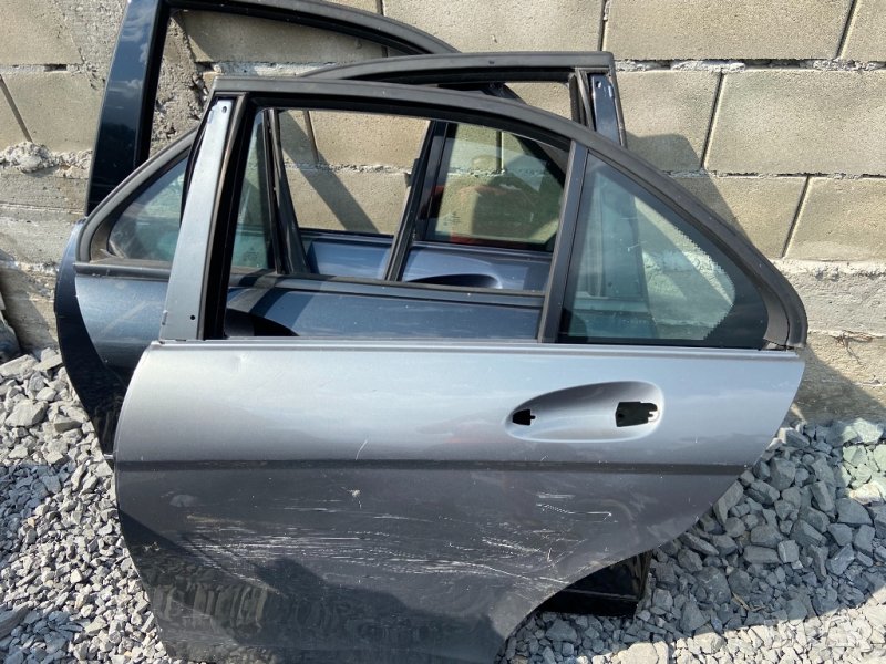 Задно ляво , задно дясно странично стъкло врата мерцедес ц класа w204 2007-2014 седан комби, снимка 1