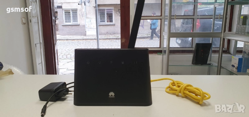 4G WiFi рутер Huawei B311-221 – работи само с карти на A1, снимка 1
