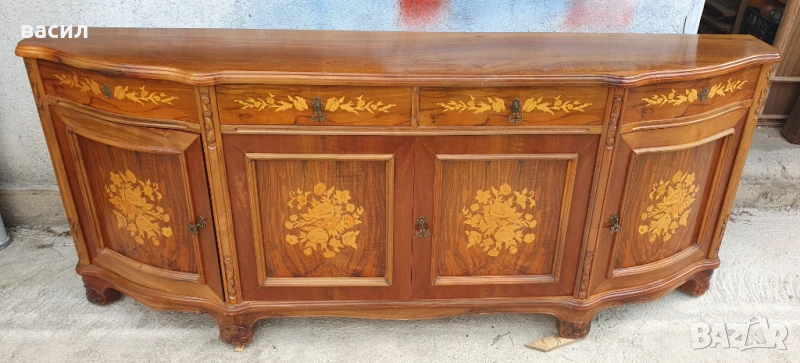Старинен бюфет , снимка 1