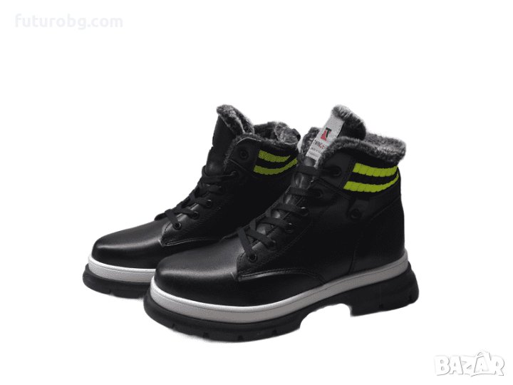 Дамски водоустоичиви черни боти със зелен акцент, снимка 1