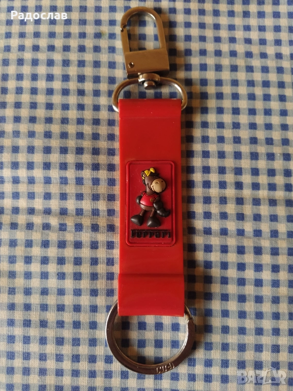 стар ключодържател Ferrari , снимка 1
