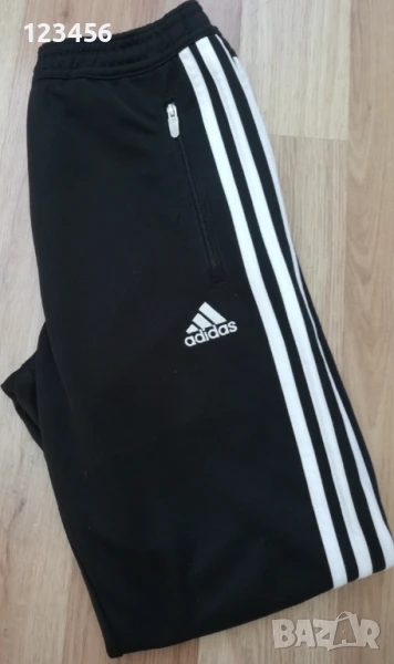 Долнище на Adidas за 12г., снимка 1
