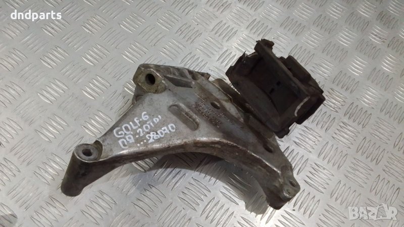 Стойка VW Golf 6 2.0TDI 2009г.	, снимка 1