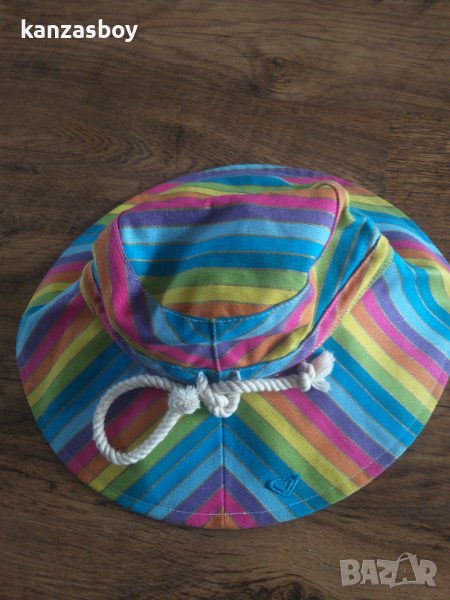 roxy - страхотна дамска капела КАТО НОВА, снимка 1