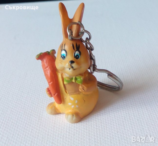 Стар ключодържател зайче с морков заек ключодържатели, снимка 1