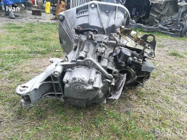 Скоростна кутия Ланчия либра 2.0, снимка 5 - Части - 31226897