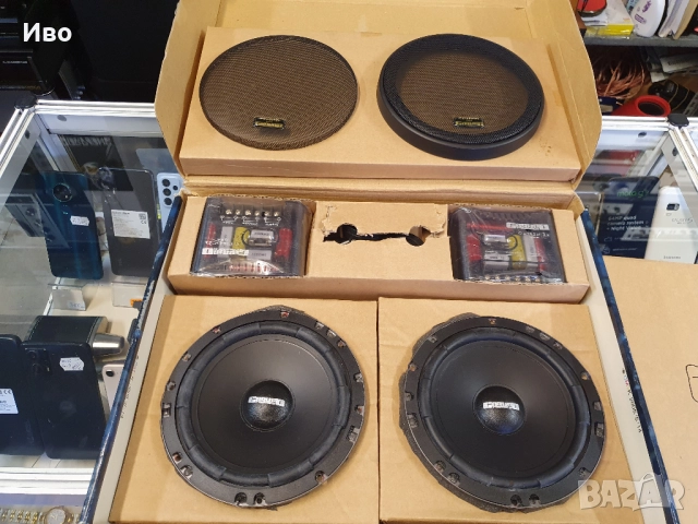 НОВИ! Комплект автомобилни басови говорители с филтри CRUNCH GP6.2C 100 вата , 4 ома. Диаметър: 16 с