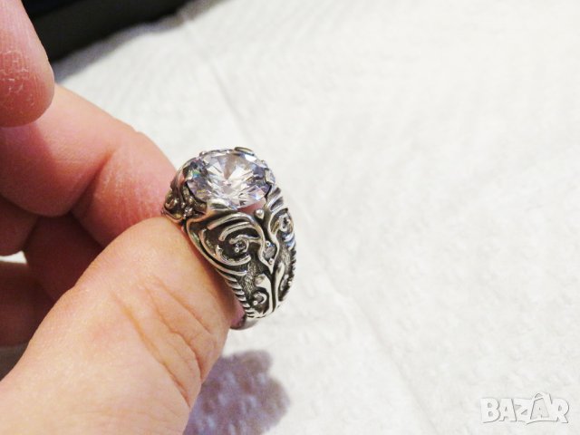 солиден пръстен, мъжки сребърен пръстен с голям красив  камък и множество инкрустирани камъчета, снимка 4 - Пръстени - 29581352