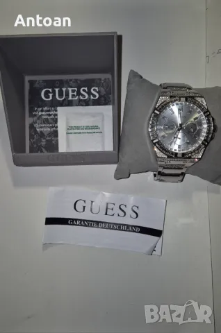 Часовник GUESS , снимка 2 - Дамски - 47357016