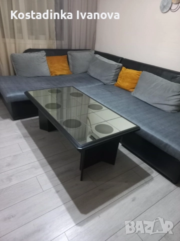 Продавам холна маса 