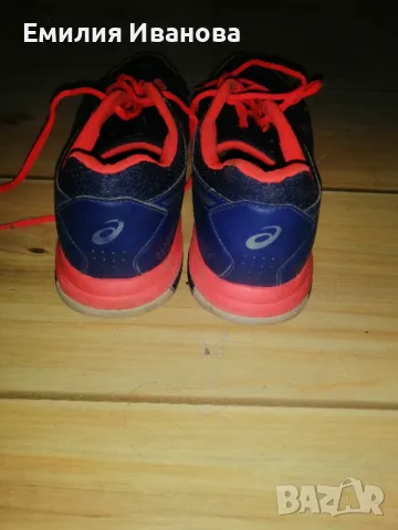 Дамски маратонки Asics, снимка 2 - Маратонки - 49247480