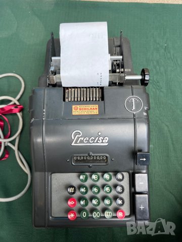 Продавам стара австрииска сметачна машина 