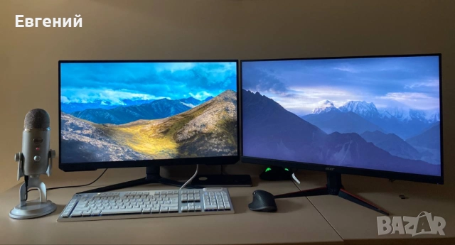 компютър, 2 монитора, мишка, клавиатура, микрофон