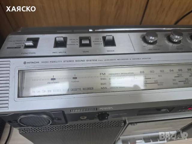 HITACHI TRK-8270W, снимка 6 - Радиокасетофони, транзистори - 56039689