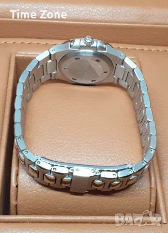 Patek Philippe Nautilus 32mm White Gold Diamond Дамски Различни Варианти, снимка 13 - Дамски - 47991324