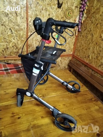 Сгъваема алуминиева  проходилка ролатор за възрастни, оперирани, трудно подвижни хора., снимка 7 - Ролатори - 42189841