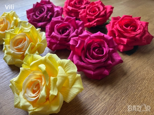 Роза на щипка за коса 