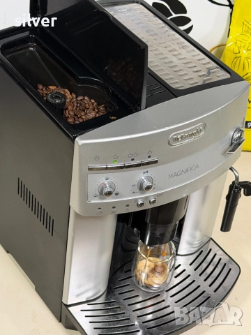 Кафемашина кафе автомат delonghi magnifica с гаранция, снимка 3 - Кафемашини - 52871194