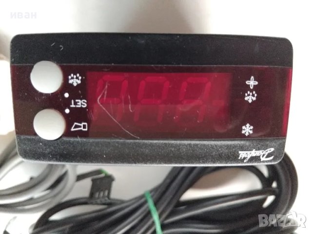 Контролер и термометър DANFOSS, снимка 2 - Други машини и части - 48180571