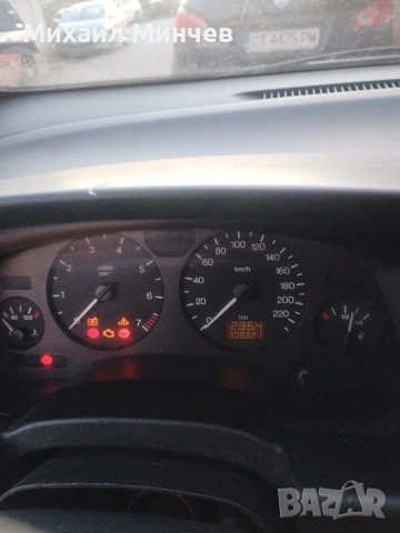 Продавам Опел Зафира А, снимка 4 - Автомобили и джипове - 53101158