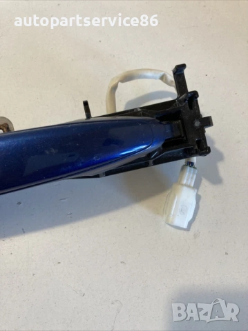 Външна дръжка предна дясна врата синя за Subaru Outback 2.0 Дизел (2010) , снимка 2 - Части - 54238314