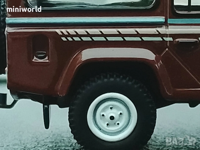 Land Rover Defender 110 - мащаб 1:64 на MiniGT моделът е нов в кутия, снимка 10 - Колекции - 53239036