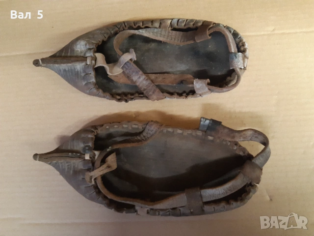 Стари автентични цървули , носия