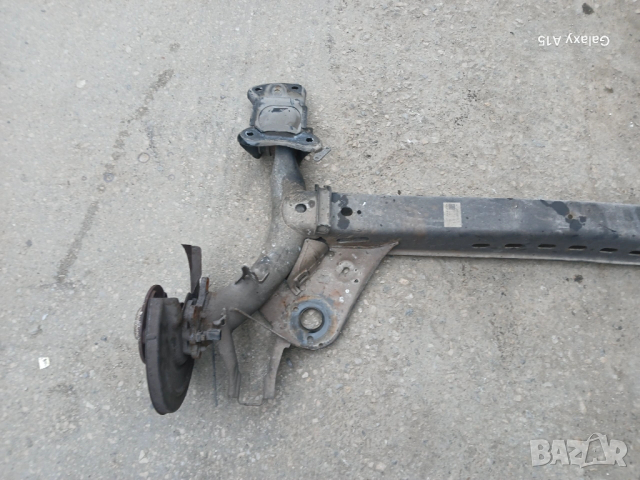 Заден мост от VW GOLF 7 1.6 TDI 105 кс. , снимка 2 - Части - 53921888