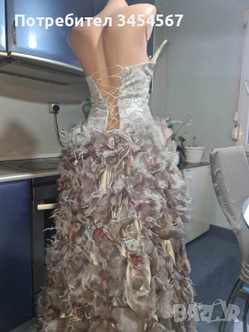 Официална рокля с пера, снимка 5 - Рокли - 44652356