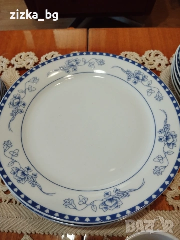 Продавам сервиз за хранене, снимка 3 - Сервизи - 54012632