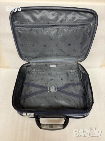 Комплект от два куфара с твърди стени - тъмносин цвят, снимка 7 - Куфари - 54125000