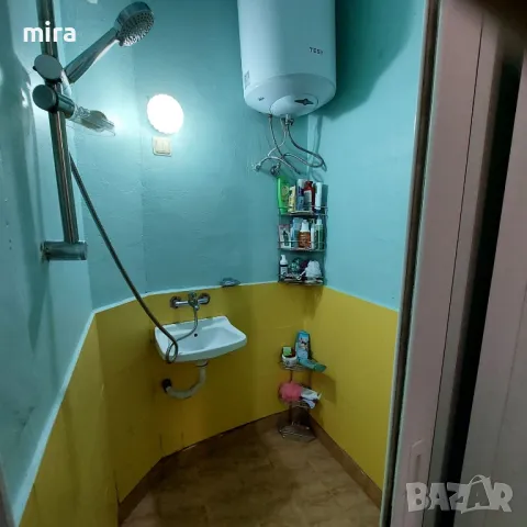 Обзаведена стая с нови мебели Център до метро. за момиче, снимка 13 - Стаи под наем - 47624745