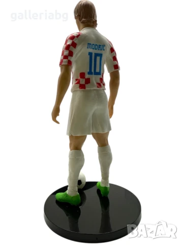 Фигурка на Luka Modric с екип на Хърватия – колекционерски модел №10, снимка 5 - Фигурки - 51261489