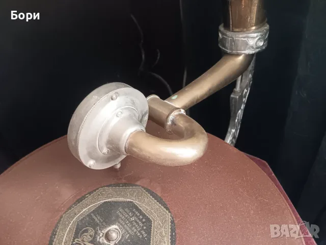 Грамофон His Masters Voice 1916г, снимка 14 - Грамофони - 55740584