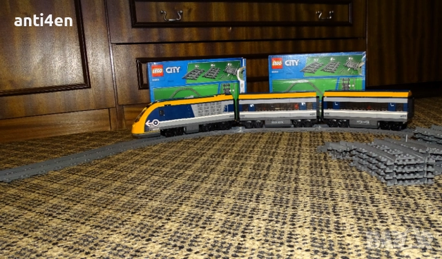 LEGO City пътнически влак 60197 + релси – комплект, снимка 2 - Конструктори - 52870048