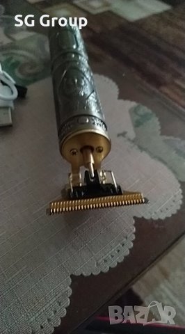 Машинка за бръснене и постригване, снимка 11 - Машинки за подстригване - 39550940