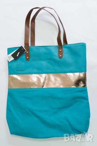 Дамска чанта в син цвят с контрастен принт марка  ART of POLO , снимка 2 - Чанти - 38444403