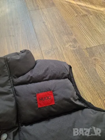 Страхотна мъжка грейка елек HUGO BOSS размер S M L XL 2XL , снимка 4 - Якета - 47844154