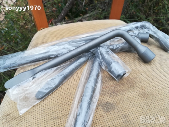 17ММ-ЛУЛА КЛЮЧ ЗА ГУМИ 1БР 25ЛВ 0811251918, снимка 4 - Аксесоари и консумативи - 52344950